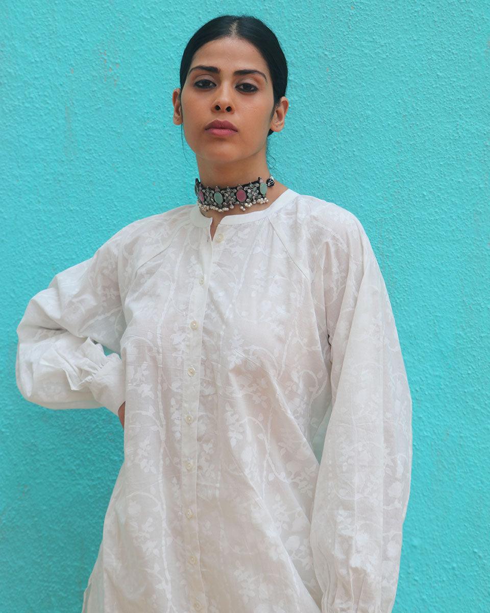 Adaag Cotton Kurta - Safed - Image 2