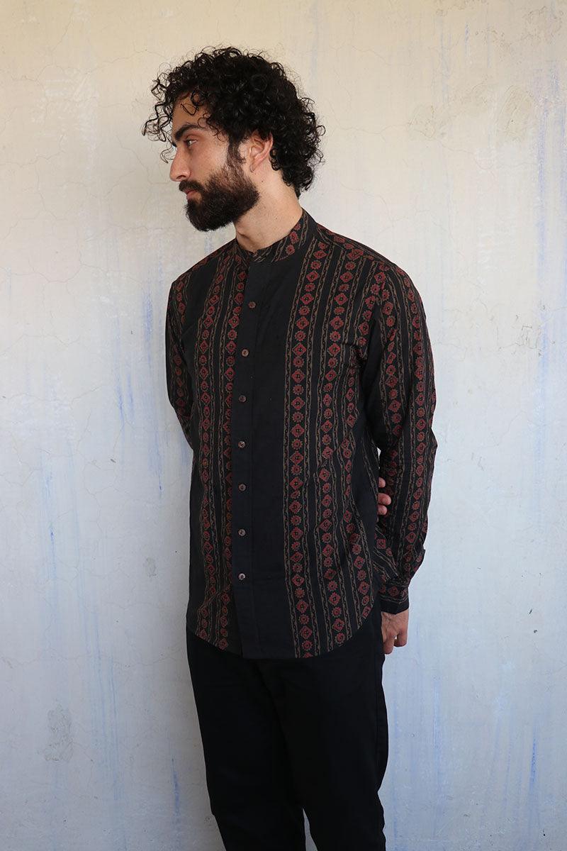 Black & Red Blockprinted Men'S Shirt - Image 6