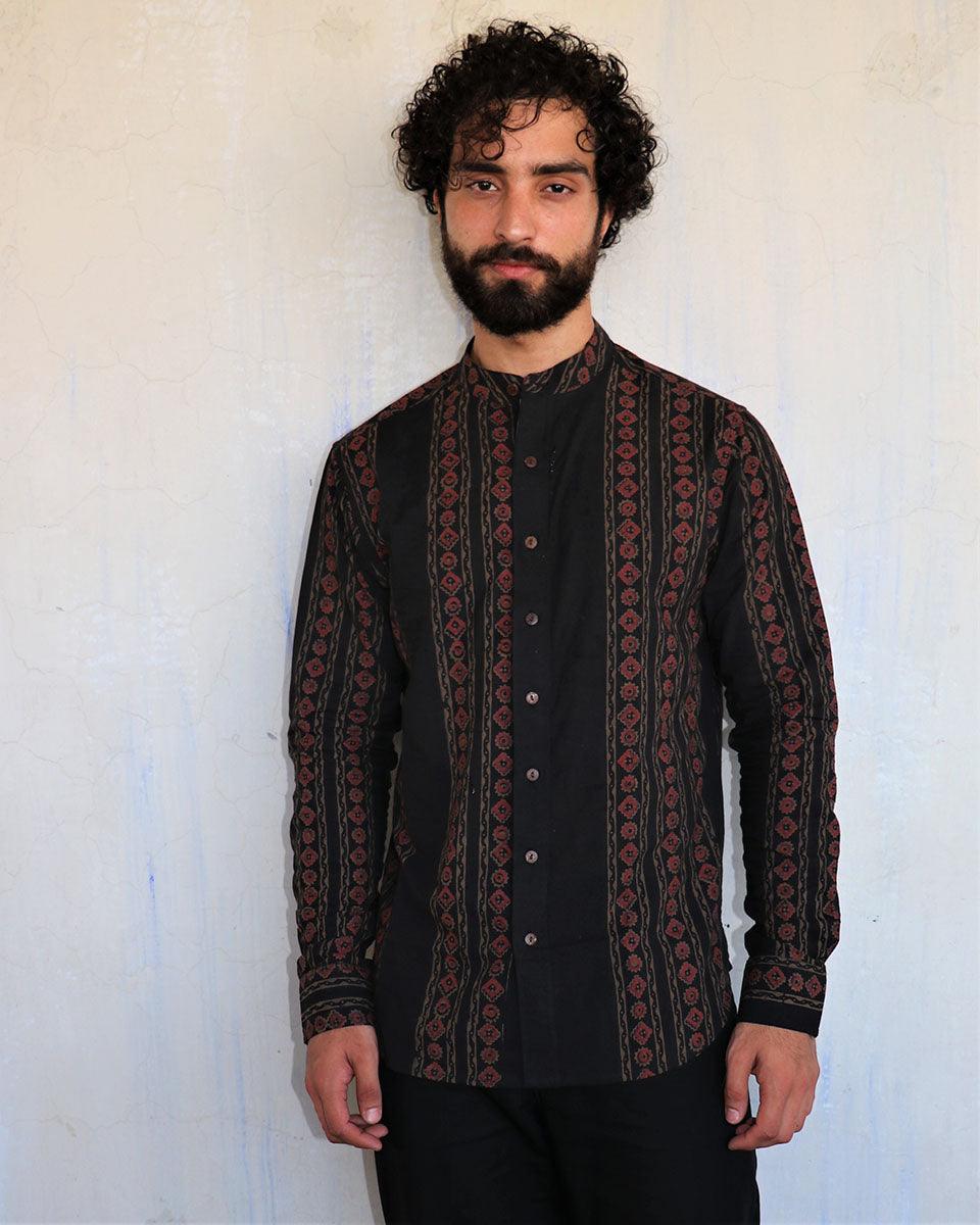Black & Red Blockprinted Men'S Shirt - Image 7