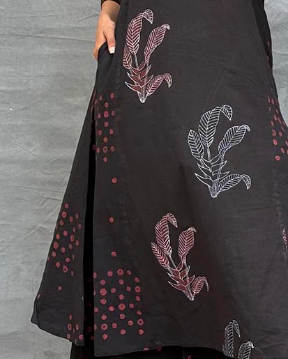 Dewlit Glow Blockprinted Cotton Kurti - Image 4