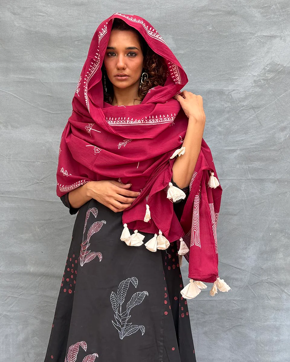 Flicker of Fireflies Blockprinted Cotton Dupatta - Image 11