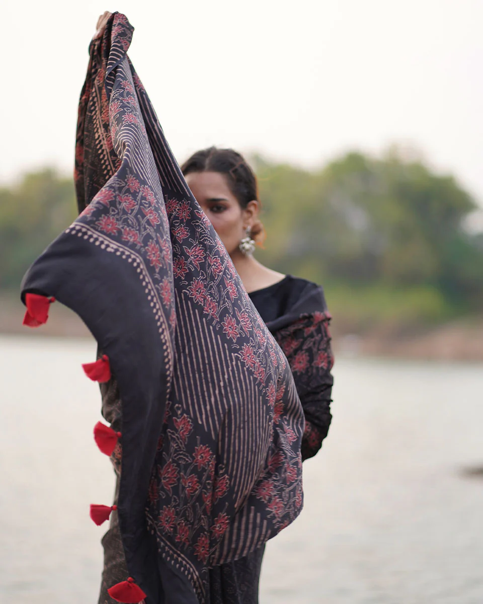 Rahi Black Block printed Modal Silk Saree - Jaisal - Image 10