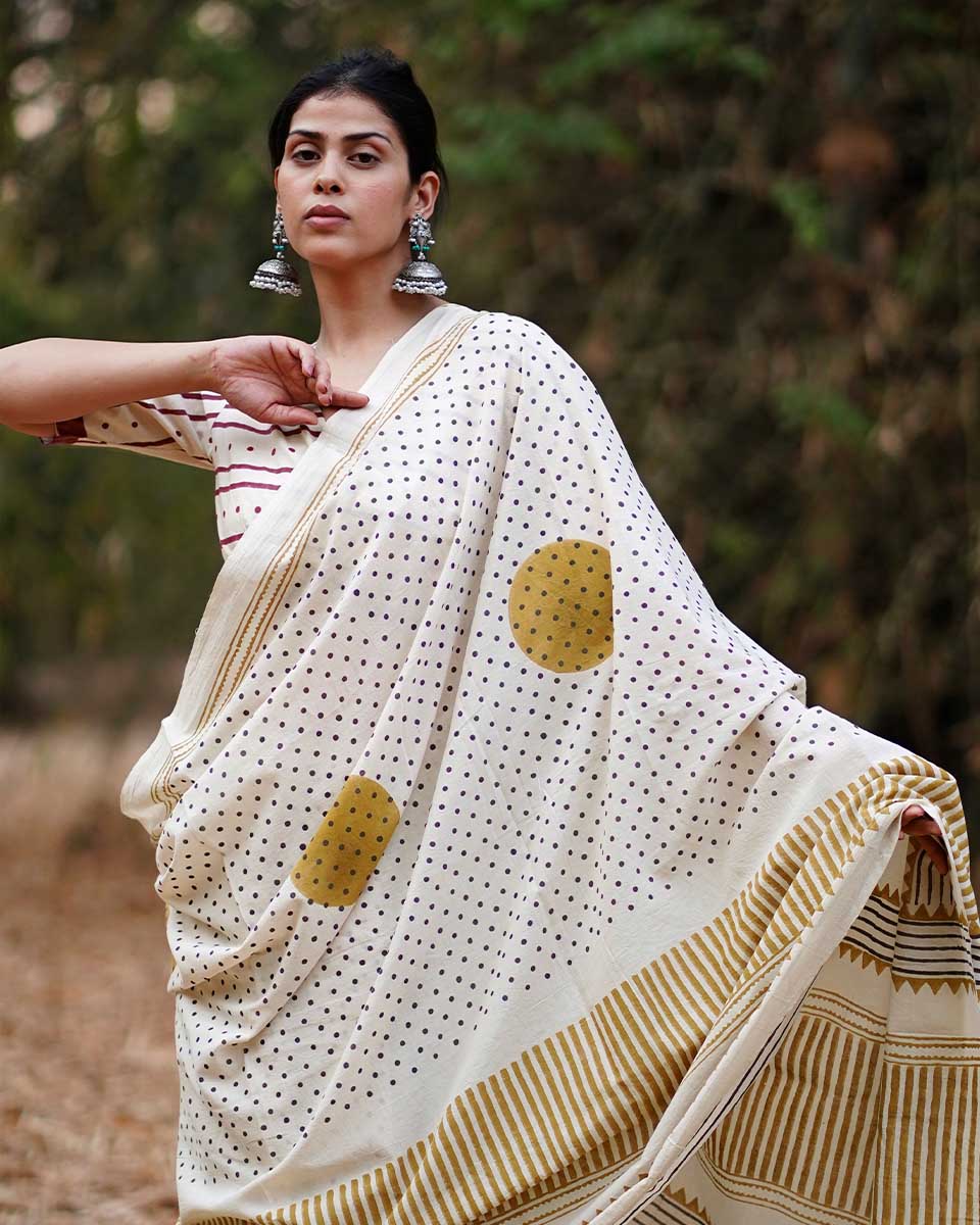 Surmayi Shaam Ivory Hand Block Printed Cotton Saree - WW - Image 7