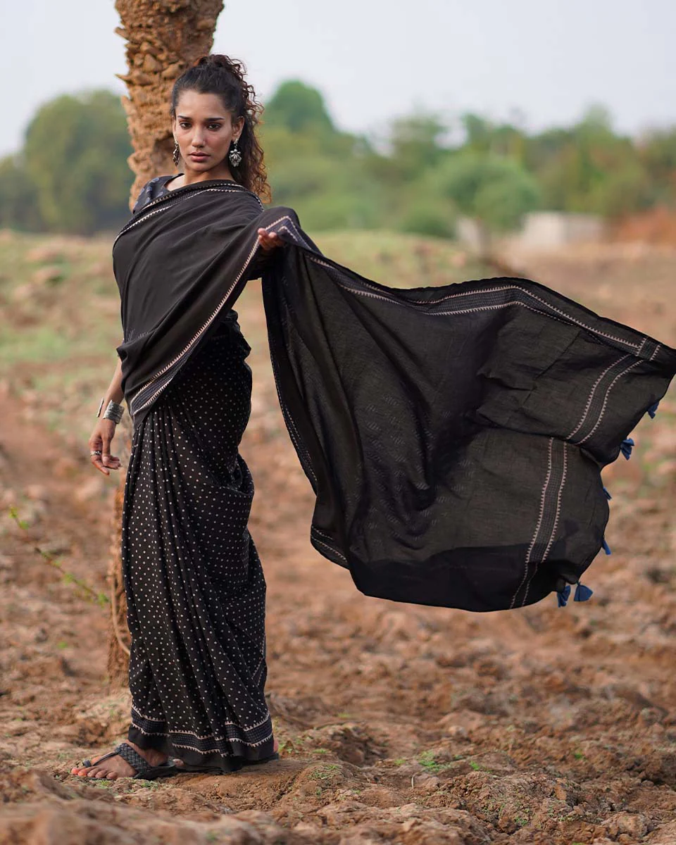 Sweet Jasmine Blockprinted Cotton Saree-WWB - Image 6