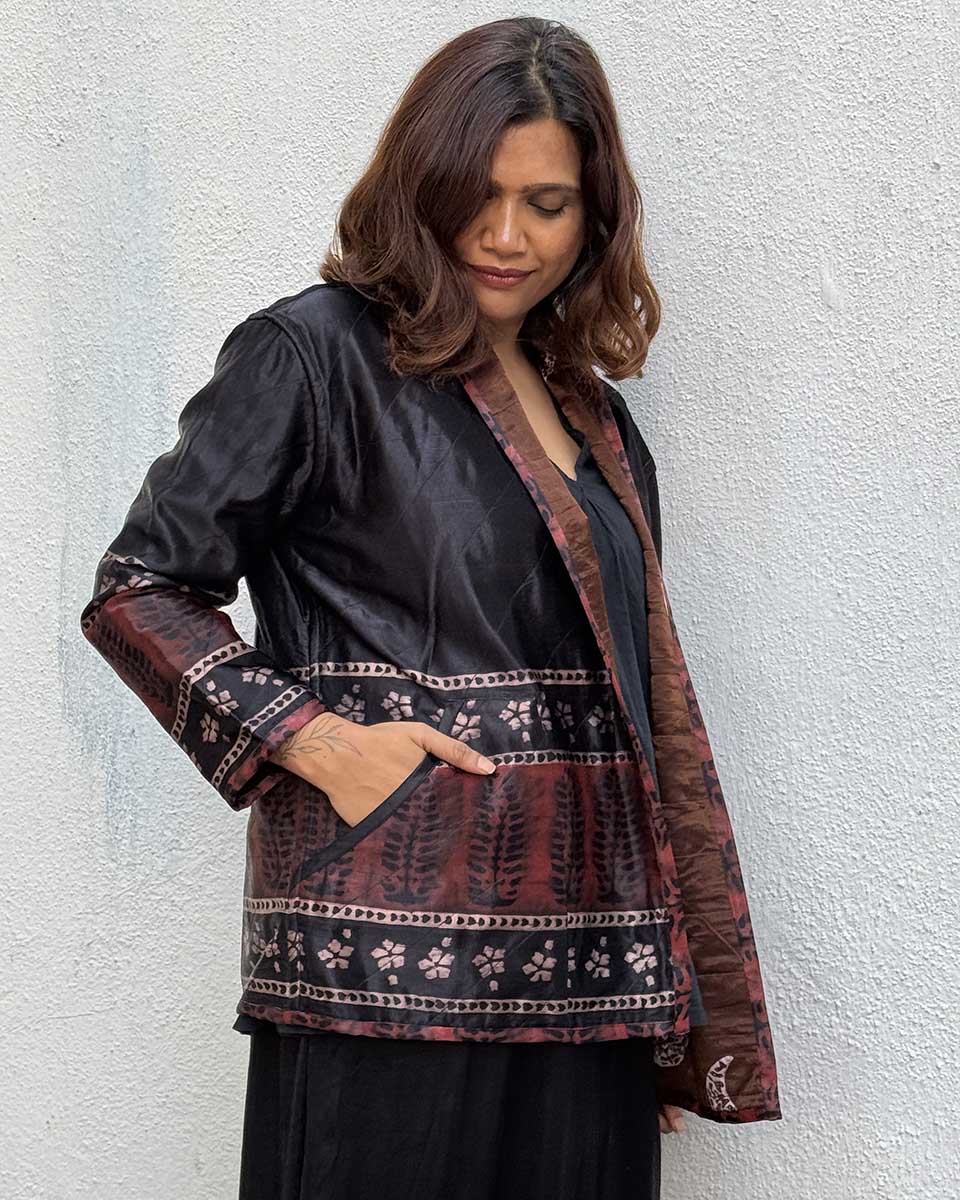 Willow Wrap Mashru Silk Reversible Quilted Jacket - Image 5