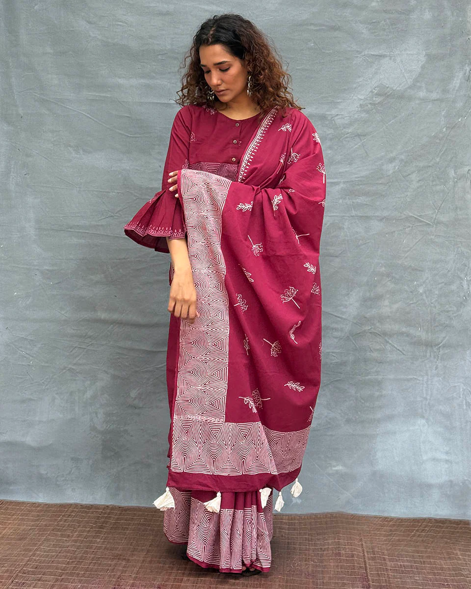 Wings over Waters Blockprinted Cotton Saree - Soil - Image 9